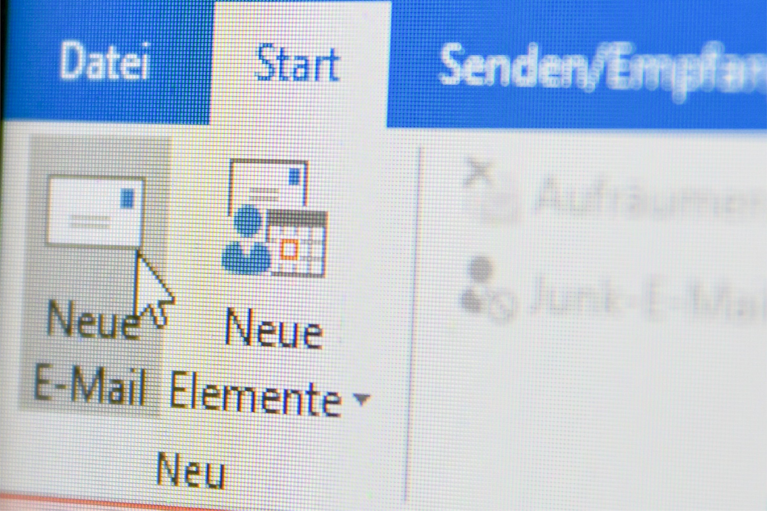 Klare Regeln Für Den Umgang Mit Der E-Mail-Flut Machen Die Arbeit ...